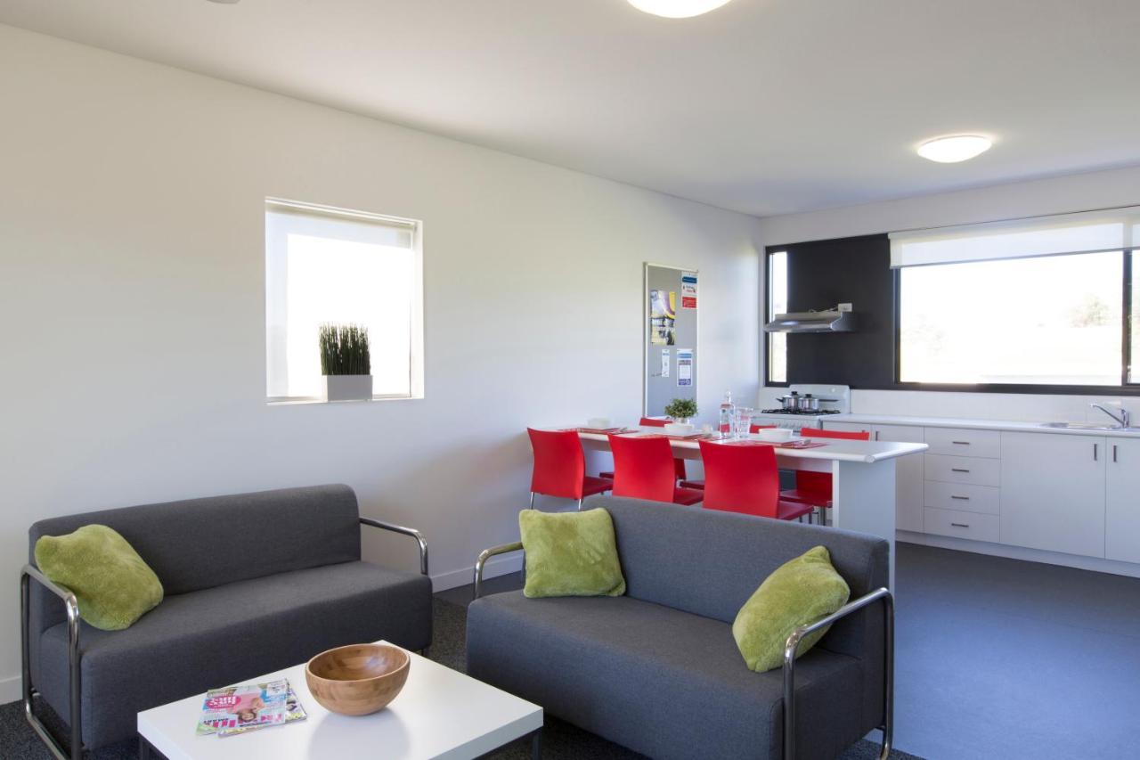 Western Sydney University Village - Campbelltown Eksteriør billede